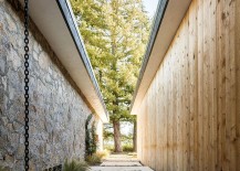 Contrasting-sections-of-the-home-in-stone-and-cedar-217x155