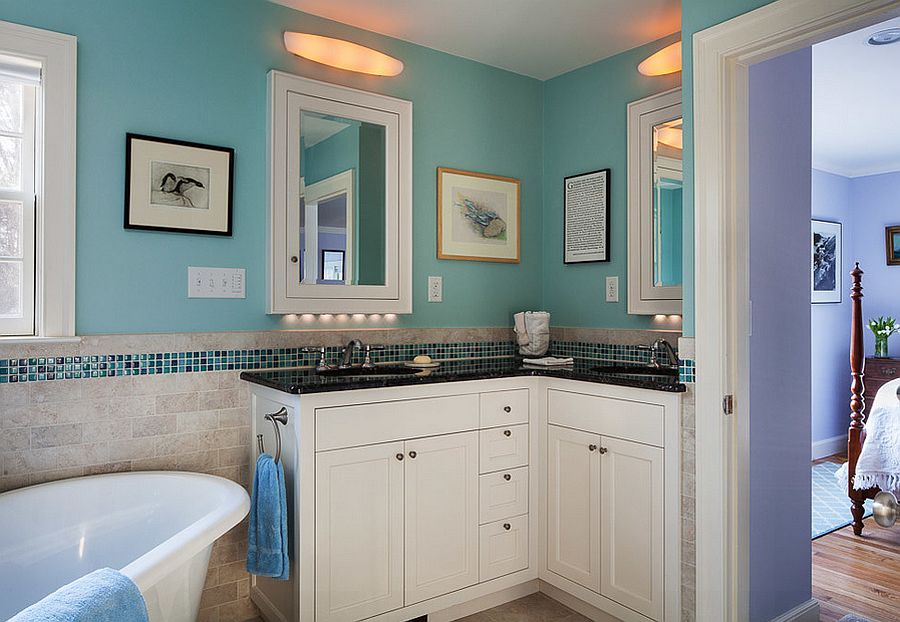 Custom corner vanity for the modern bathroom [Design: Mahoney Architects]