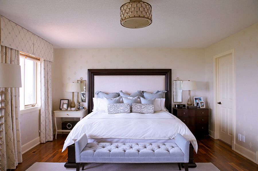 Decorate the mismatched nightstands to create a more harmonious look [Design: Corea Sotropa Interior Design]