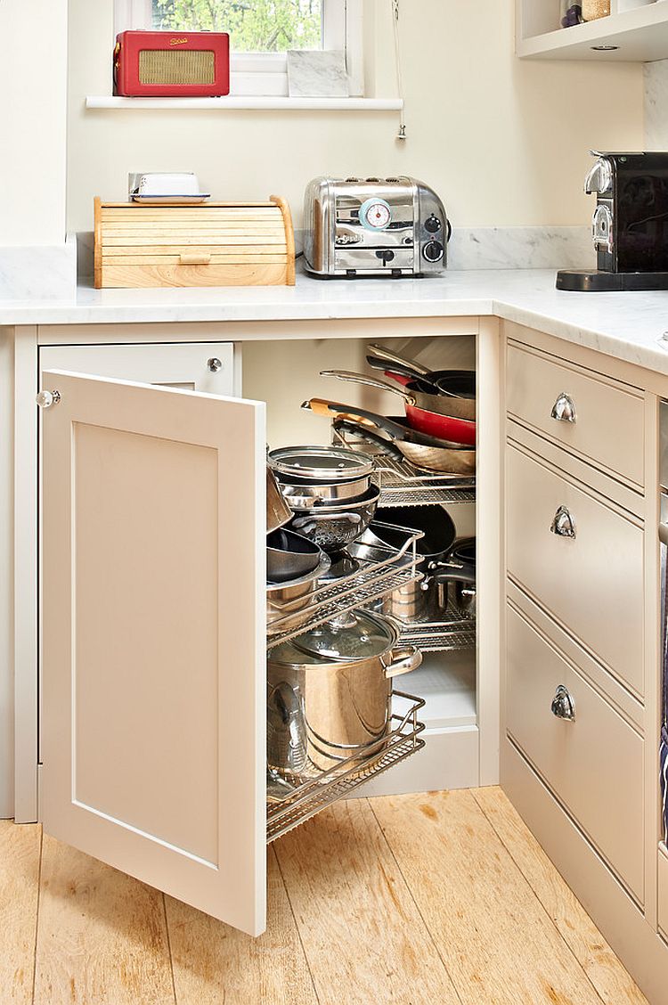 Elegant corner cabinets with pullout racks and smart drawers are a popular combination [Photography: Marco Joe Fazio]