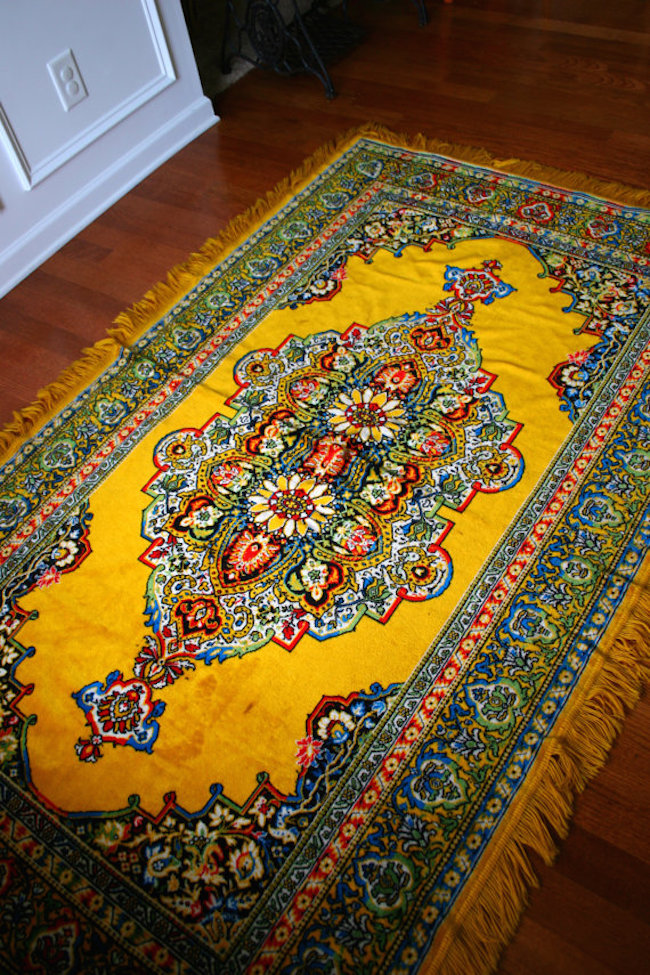 Gorgeous vintange yellow golden rug