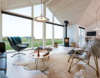 Scandinavian Beauty: Exquisite Summer House Epitomizes Minimal Danish Design