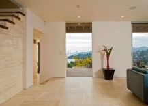 Sliding-walls-allow-homeowners-to-switch-between-privacy-and-unabated-views-of-San-Francisco-217x155