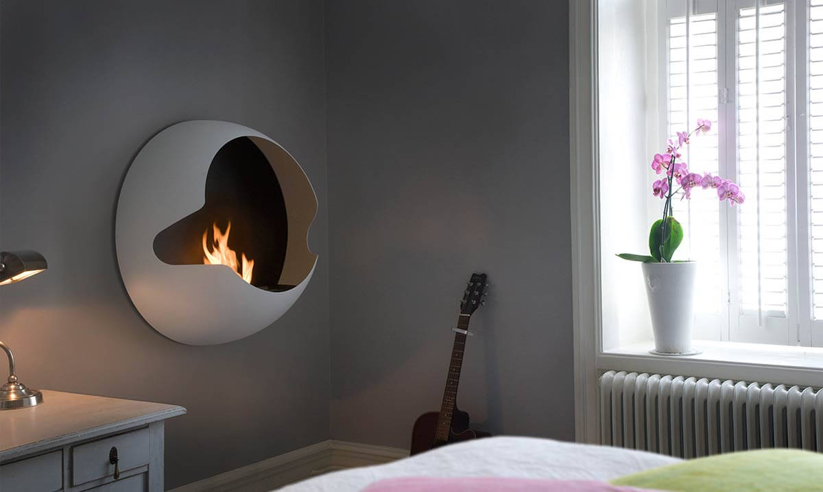 The Cupola wall-mounted fireplace from Vauni