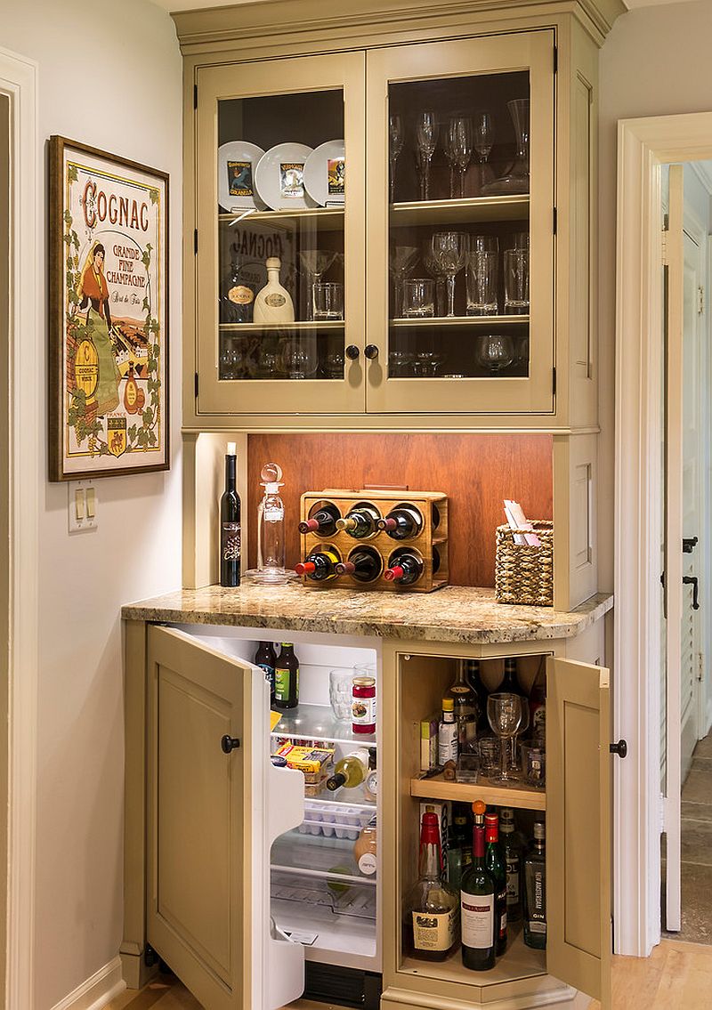 Tiny, functional home bar design [Design: Past Basket Design]