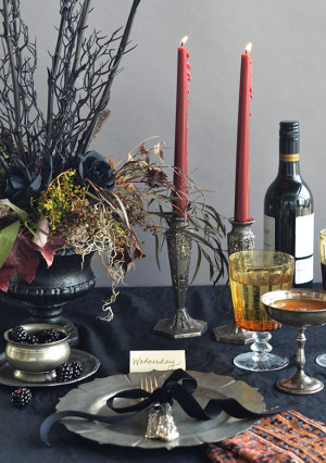 20 Halloween Dining Table Setting & Decor Ideas