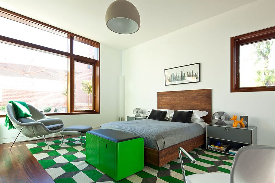 Bedroom with green accents allows you to change color scheme with ease