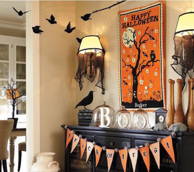18 'Spooktacular' Halloween Ideas for Your Fireplace Mantel | Decoist