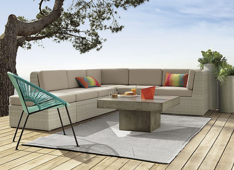 Lounge In Style With These Deck Furniture Ideas