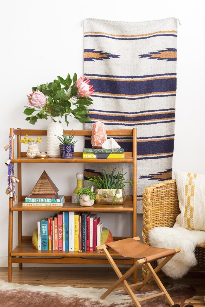 Bookshelf with desert style