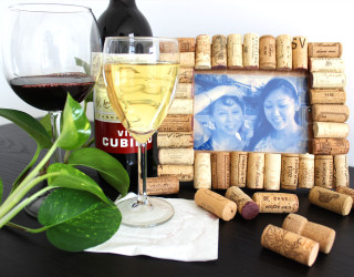 How to Make a Cute and Rustic Picture Frame Using Recycled Wine Corks