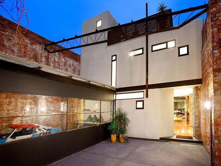 Beautiful Brick Walls: Warehouse Conversion in Fitzroy Conceals Twin