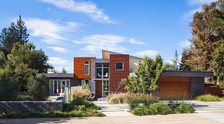 Taking In The Outdoors Contemporary Custom Residence In Los Altos   Front Facade Of Los Altos House By Dotter Solfjeld Architecture 768x427 