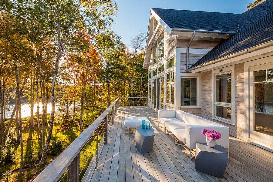 Long wooden deck makes clever use of the available space [Design: Phi Home Designs]