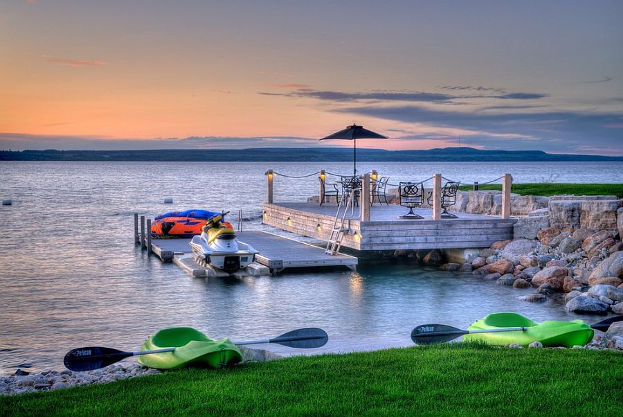 Magical waterfront deck completes a rejuvenating retreat [Design: Hutten & Co Landscaping]