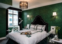 Malachite-wallpare-brings-emerald-green-to-the-contemporary-bedroom-217x155