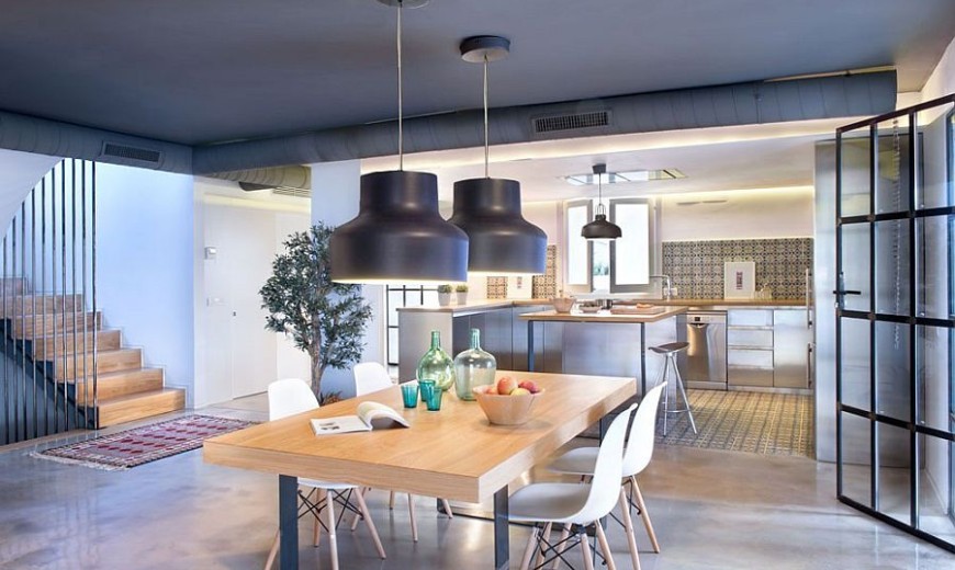 Apartment in Benicàssim: Relaxed Beach Life Wrapped in Industrial Flair
