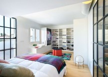Open-walk-in-closet-design-for-the-contemporary-bedroom-217x155