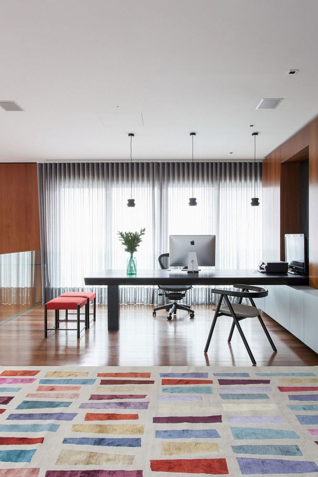 Casa IV in São Paulo: A Visual Treat Laced with Color and Contemporary ...
