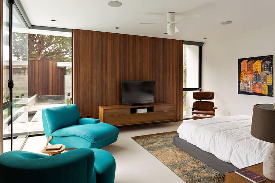 Wooden accent wall for the bedroom with entertainment unit