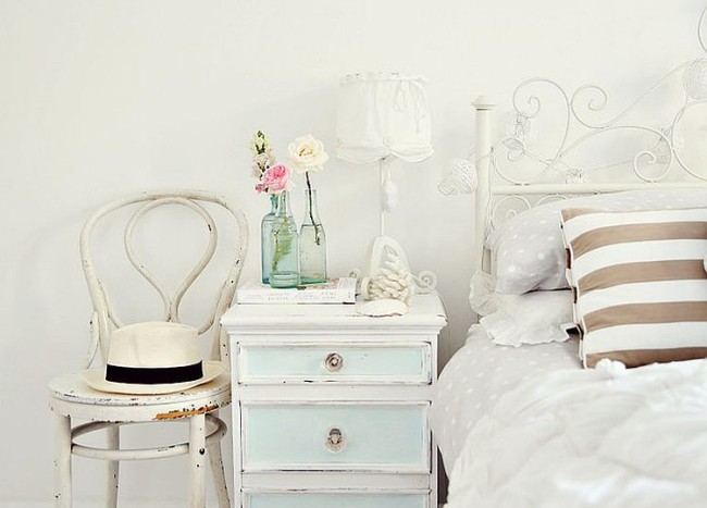 50 Delightfully Stylish And Soothing Shabby Chic Bedrooms