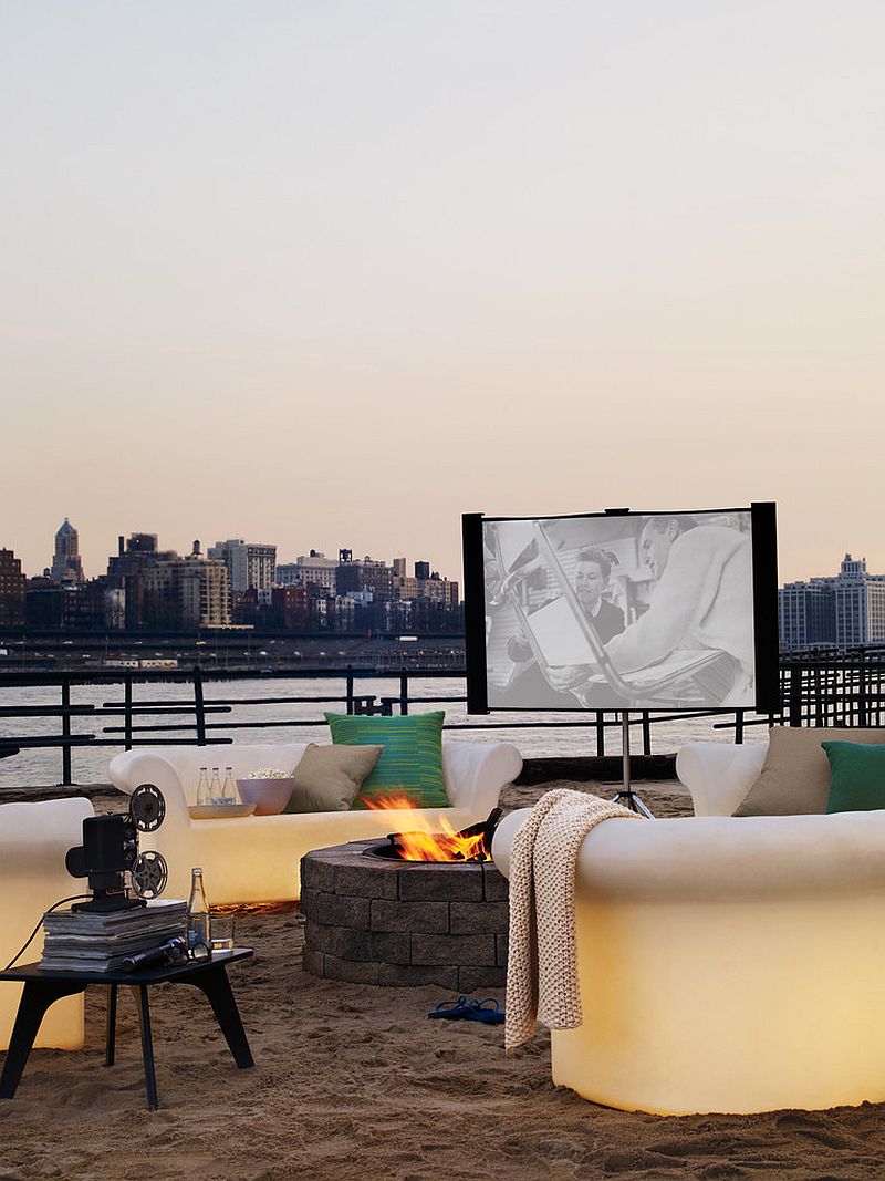 All you need is a small outdoor nook for a charming home theater under the sky [Design: Design Within Reach]