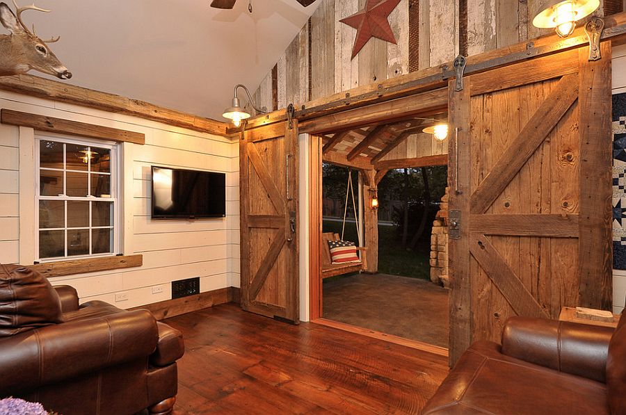 Gorgeous barn doors fit in seamlessly with the appeal of the rustic family house