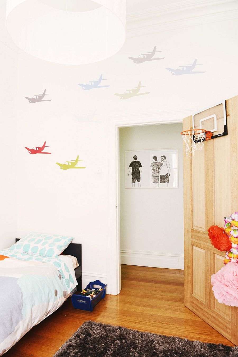 Kids' room with unique wall motif