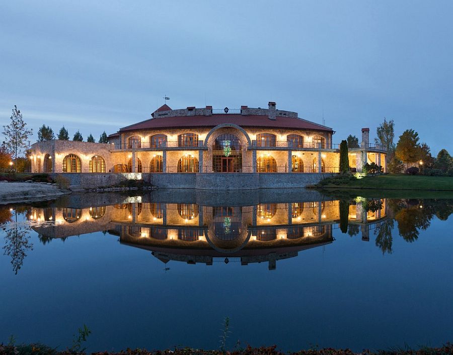 Luxurious Residence BO surrounded by captivating landscape
