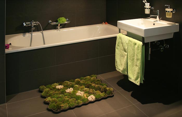 Real moss bath mat