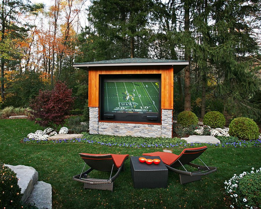 Outdoor on sale tv projector