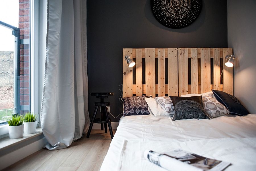 Sconce lights in the bedroom for those who love to read in bed