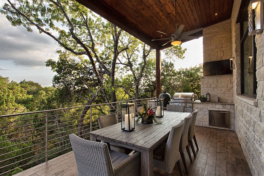 Simple and ergonomic deck design for the rustic Austin home [Design: Cornerstone Architects]