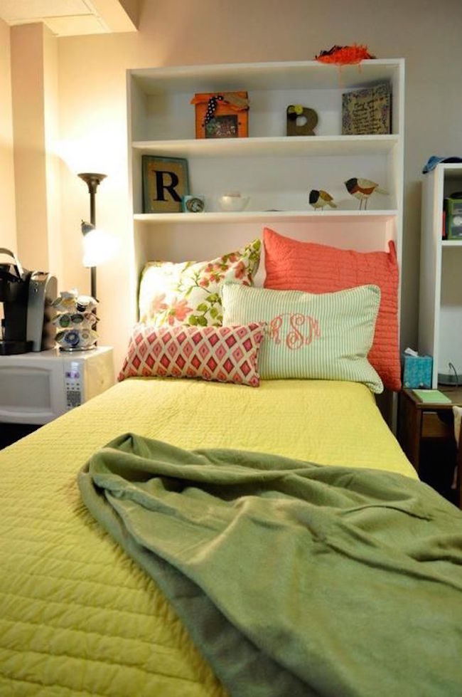 17 DIY Bookcase Headboard Design Ideas