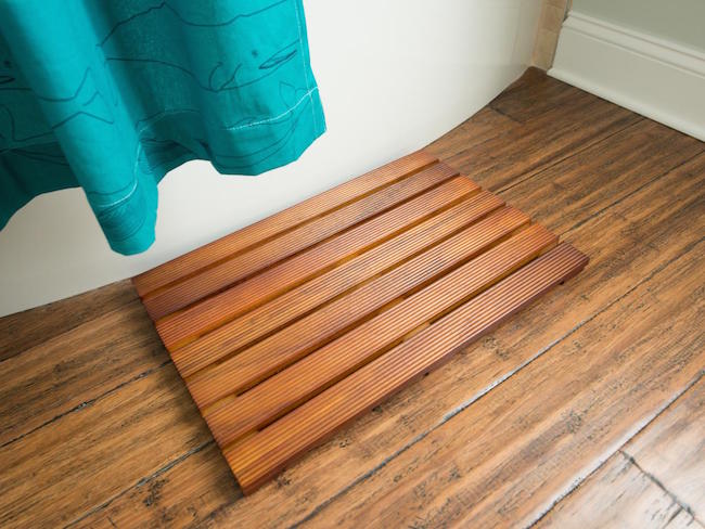 Solid teak bath mat