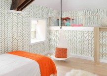 Wallpaper-brings-pattern-to-the-cozy-kids-bedroom-217x155