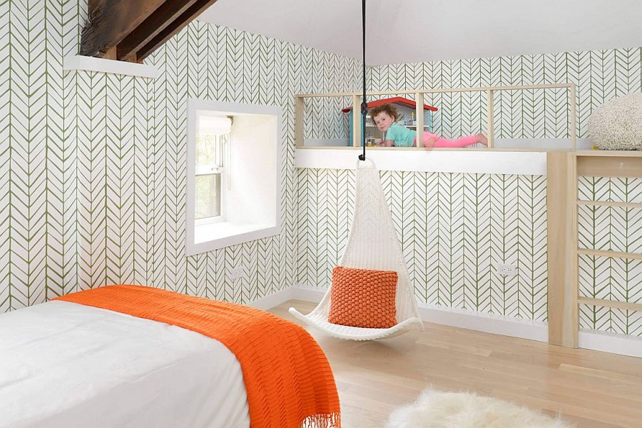 Wallpaper brings pattern to the cozy kids' bedroom