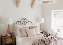 White-feather-pendant-is-ideal-for-the-shabby-chic-bedroom-217x155