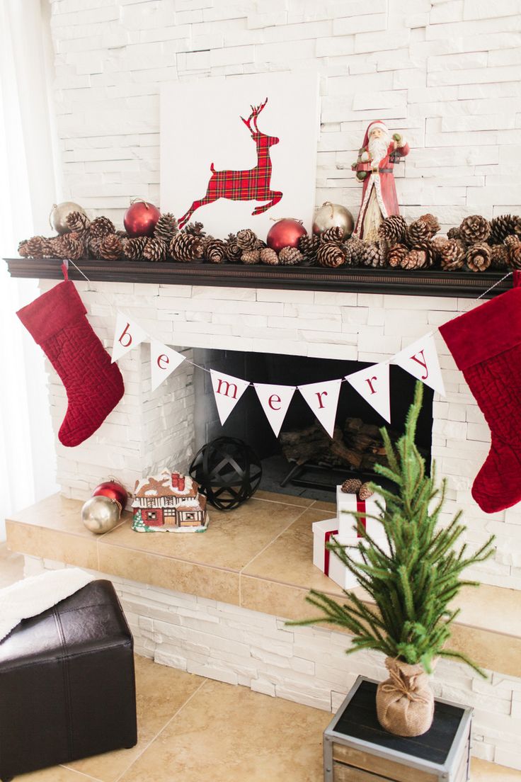 Be Merry traditional holiday banner in simple red and white