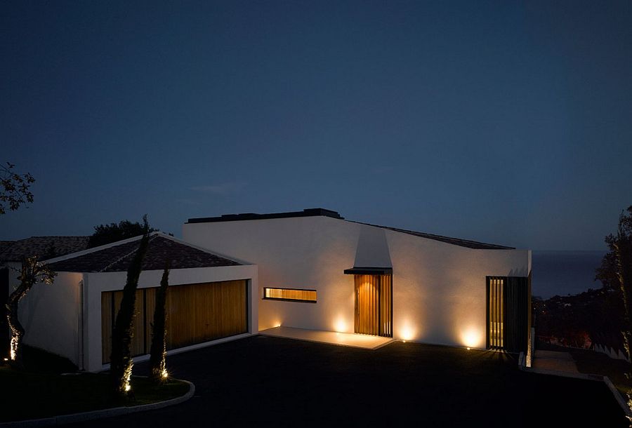 Beautiful, modern French villa with lovely lighting that takes over after sunset