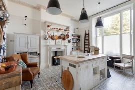 50 Fabulous Shabby Chic Kitchens That Bowl You Over!