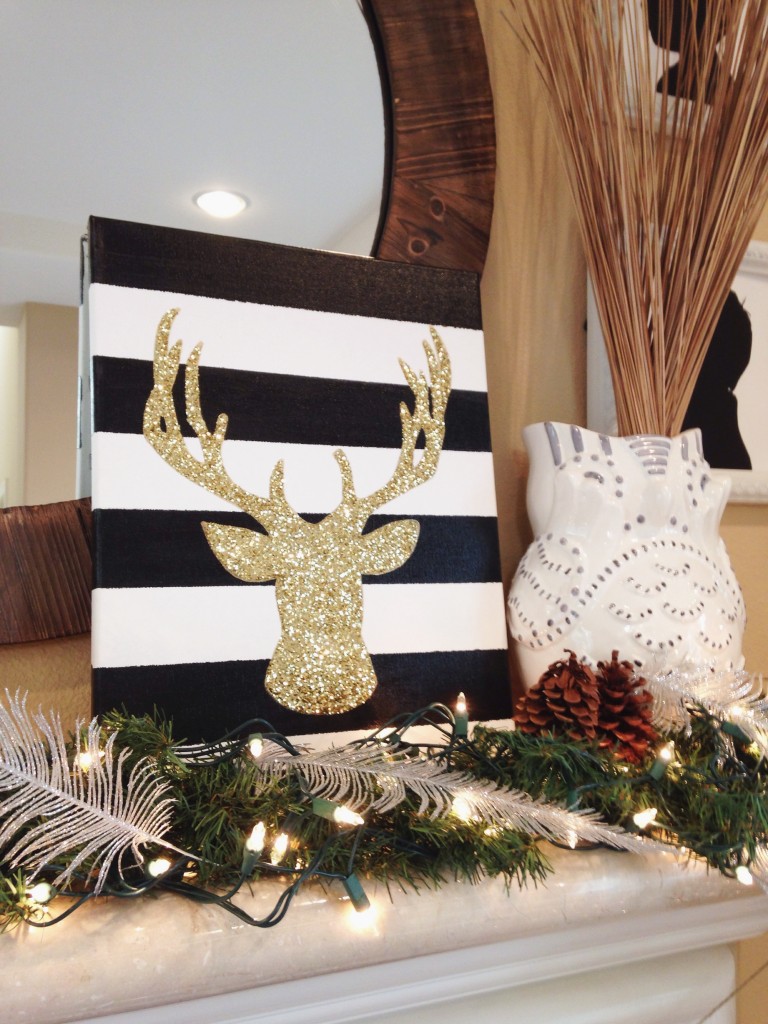 20 Chic Holiday Decorating Ideas With A Black Gold And White