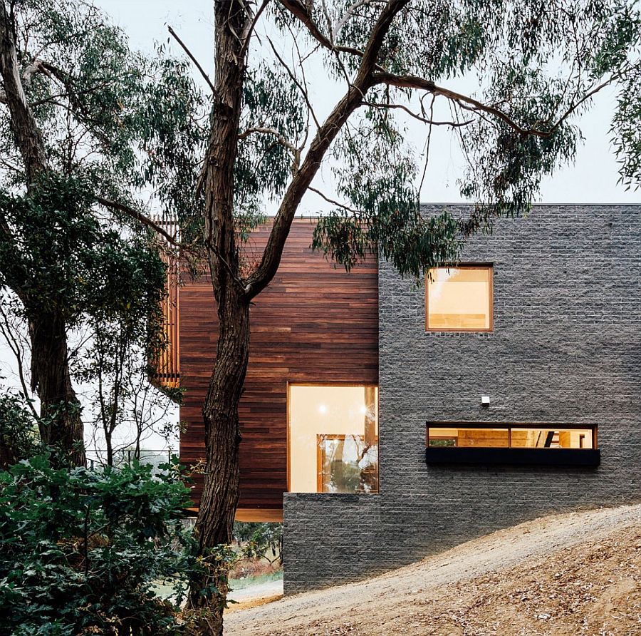 Exterior of the contemporary Aussie home in concrete and fire-resistant wood