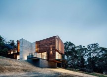Fire-resistant-spotted-gum-cladding-shapes-the-exterior-of-the-house-217x155