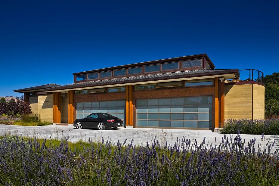 Garage and shed of the stylish Santa Barbara home