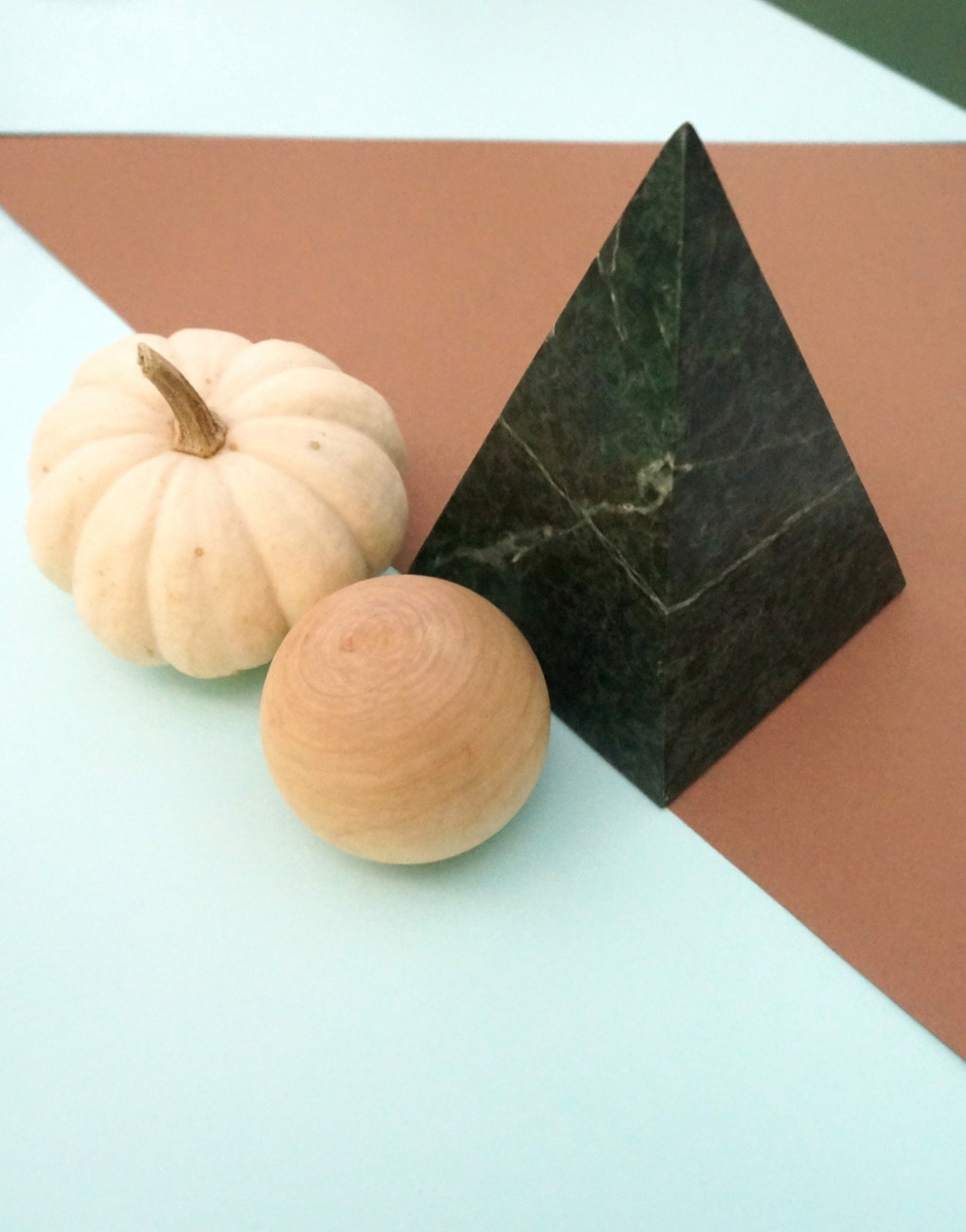 Geo objects and a pumpkin