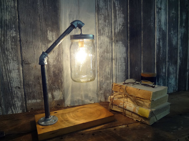 Industrial lamp made from a mason jar from ThePinkToolBox