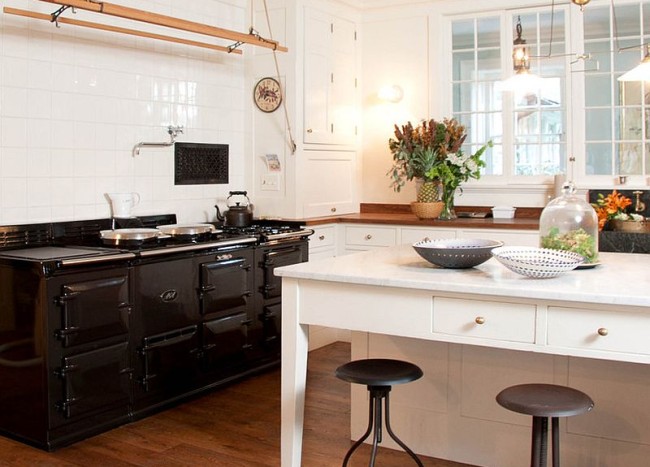 50 Fabulous Shabby Chic Kitchens That Bowl You Over!
