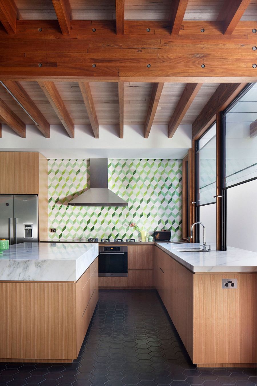 Tiled backsplash in the kitchen brings 3D Pattern to the interior