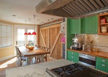 Traditional-kitchen-with-woodsy-barn-doors-in-the-backdrop-217x155